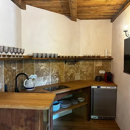Kings Apartment